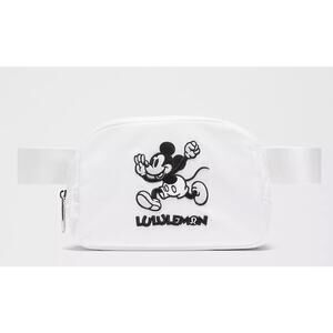 Disney x lululemon Everywhere Belt Bag Long Strap 1L Mickey in Motion NEW w Tags